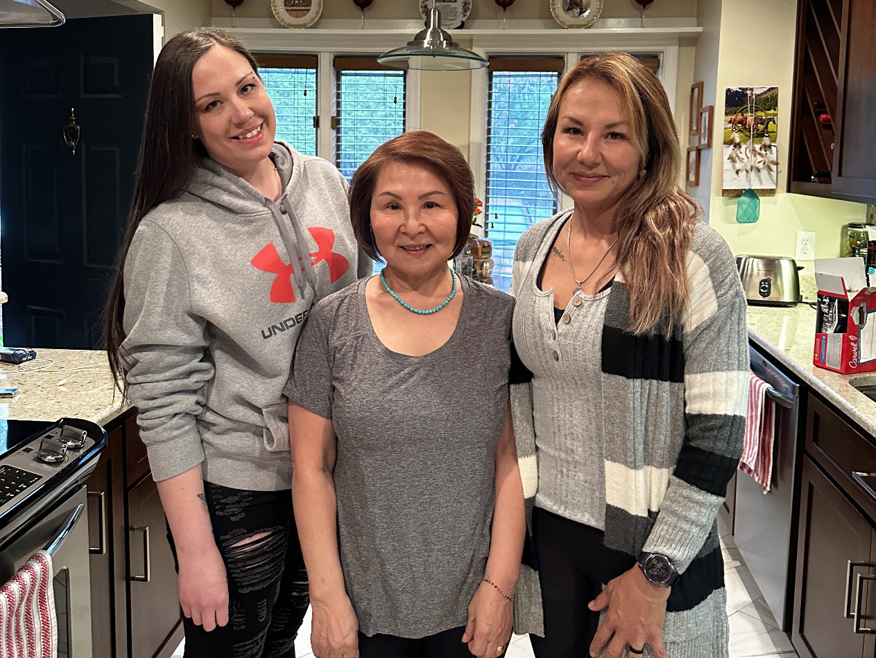 Photo of Candace White, Chong Britt and Rebecca Gibson courtesy of Blessing and Blooms Florist.